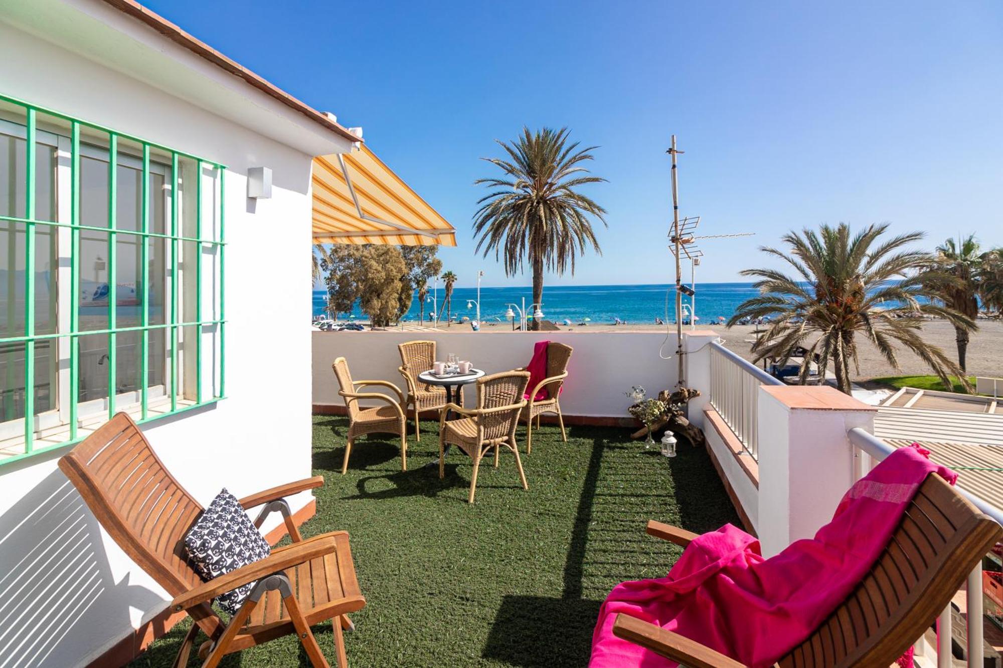 Sea & Wave Al Rolo Beach Apartment Málaga Kültér fotó