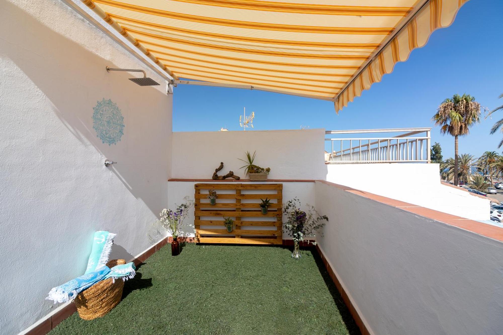 Sea & Wave Al Rolo Beach Apartment Málaga Kültér fotó