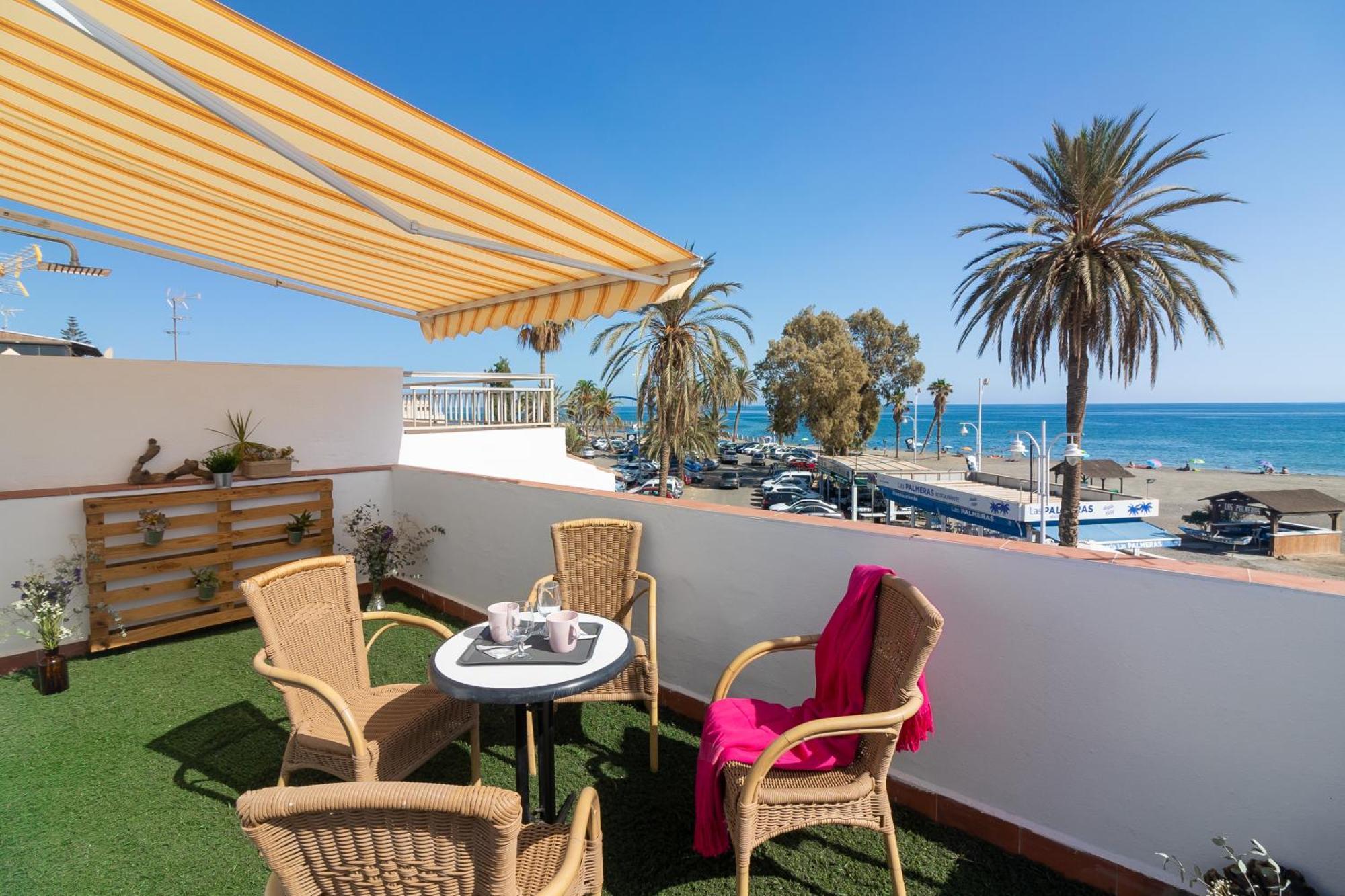 Sea & Wave Al Rolo Beach Apartment Málaga Kültér fotó